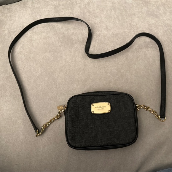 Michael Kors Handbags - Michael Kors Black and Gold Crossbody Bag